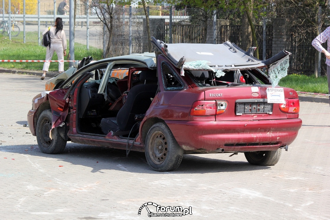 Wrak Ford Escort