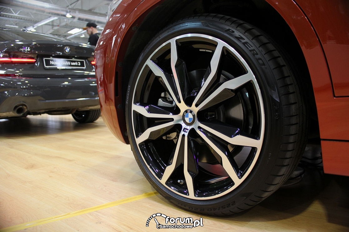 BMW X2, alufelgi 20 cali