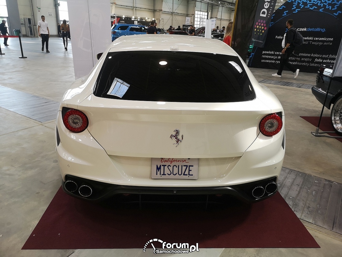 Ferrari FF Pininfarina, tył