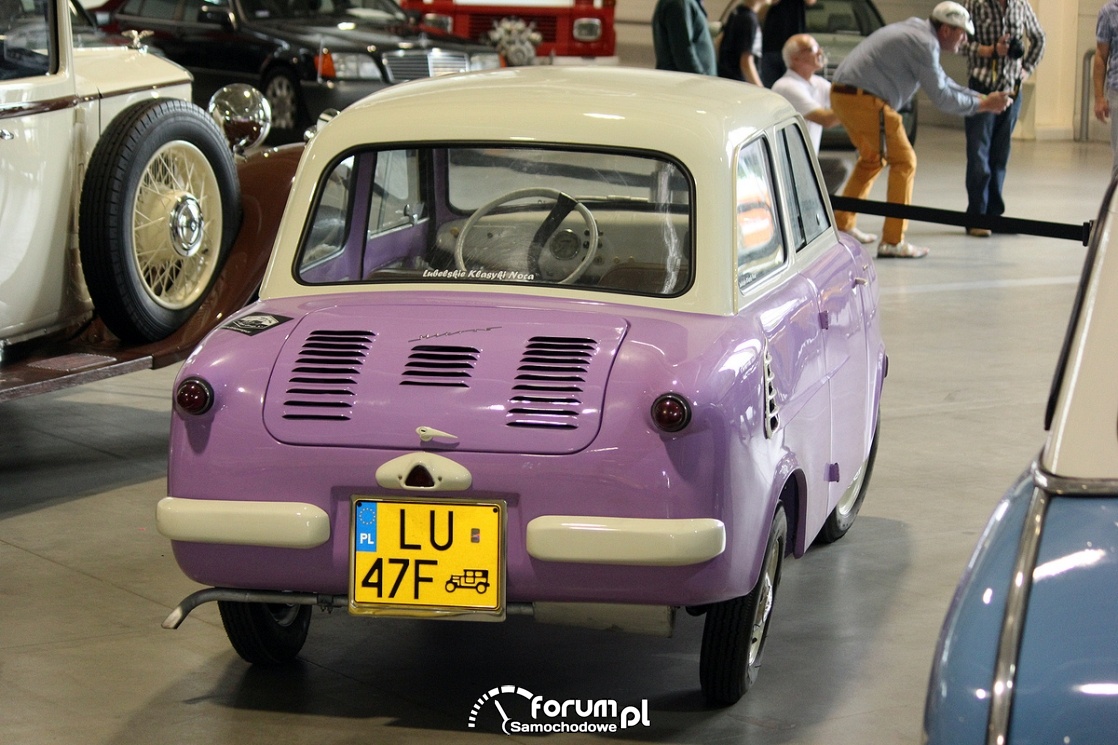 Mikrus MR-300, tył