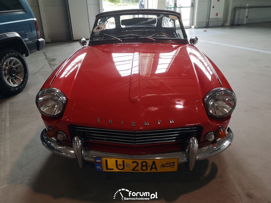 Triumph MK2 Spitfire, przód