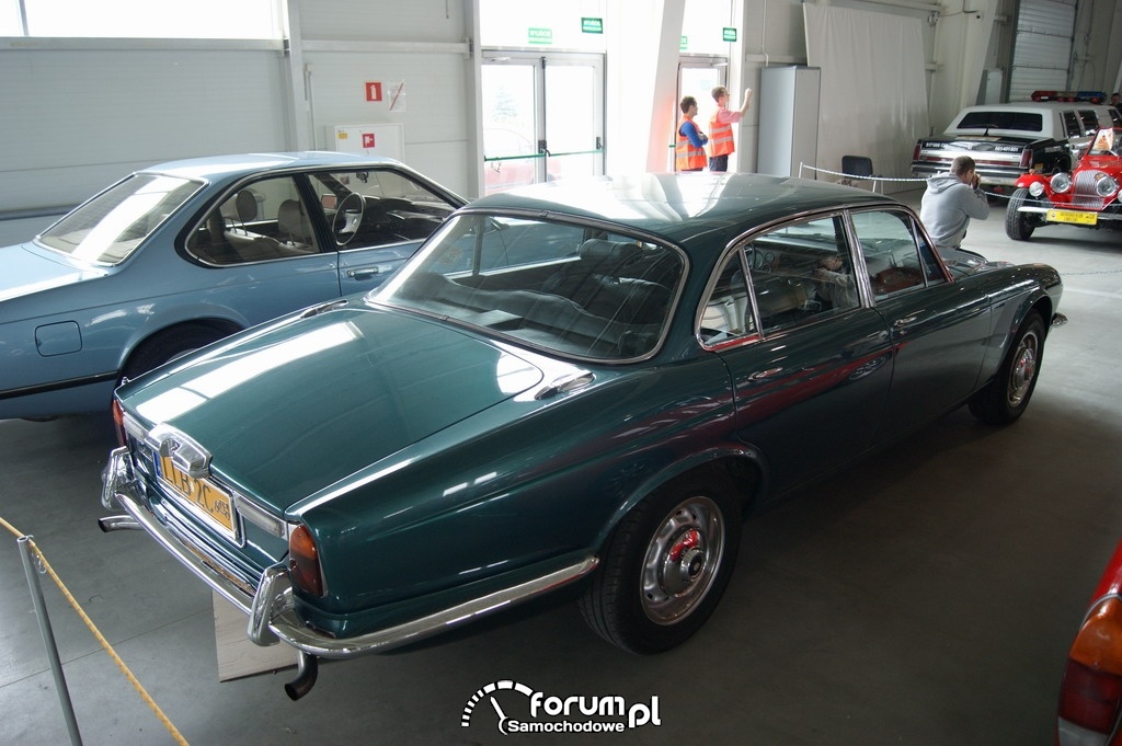 Jaguar XJ6 Seria II Long, 1977 rok, tył