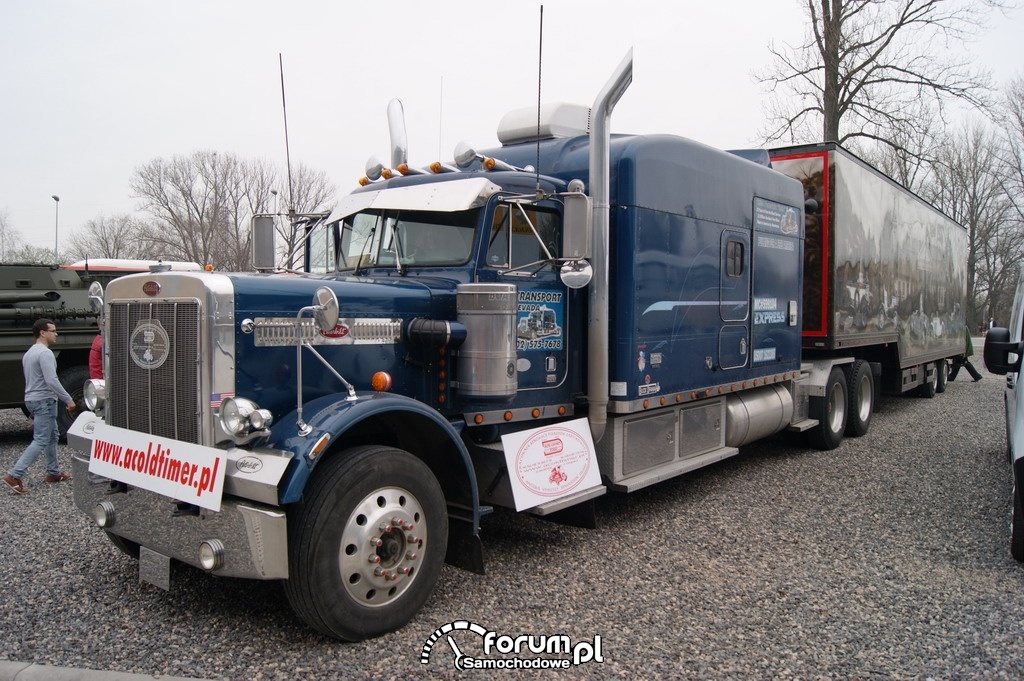 Peterbilt 351