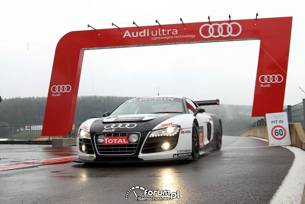 Audi R8 LMS ultra na torze w Spa, 4