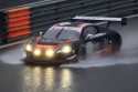 Audi R8 LMS ultra na torze w Spa w deszczu