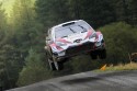 Toyota Yaris WRC, podczas skoku