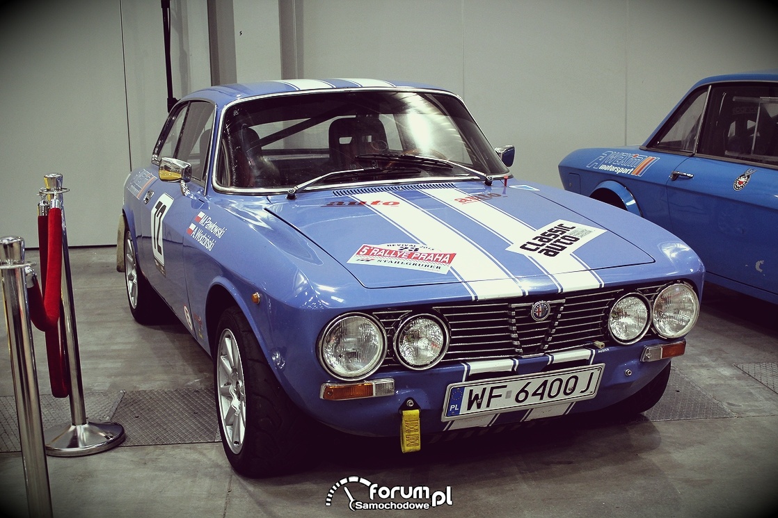 Alfa Romeo 2.0 GT, przód