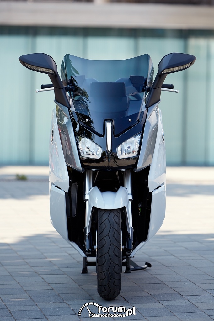 BMW C evolution, skuter elektryczny, przód