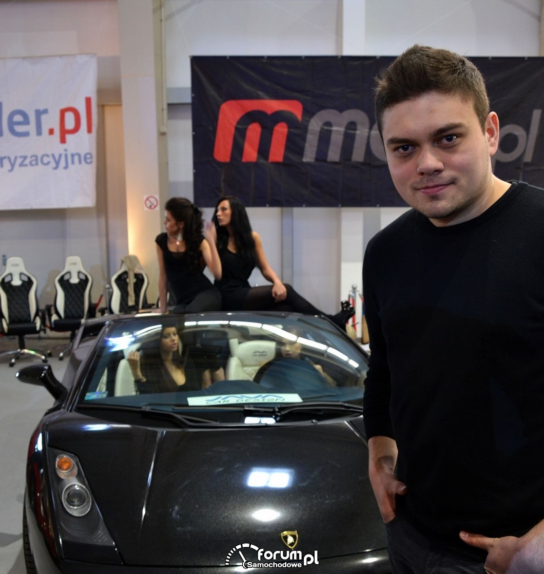 Dziewcznyny w Lamborghini cabrio