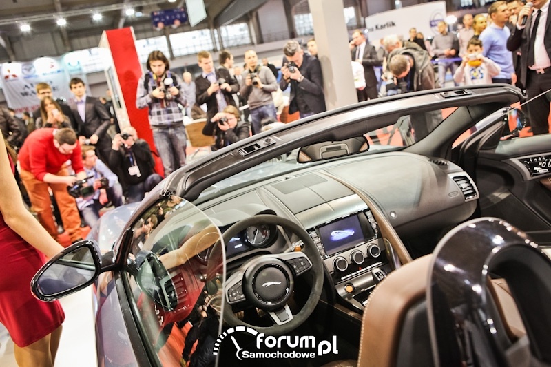 Jaguar F-Type, wnętrze