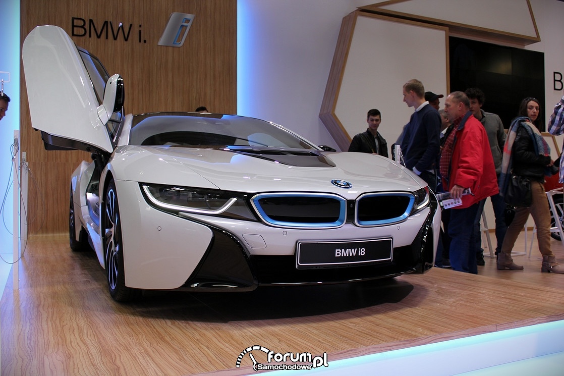 BMW i8, przód