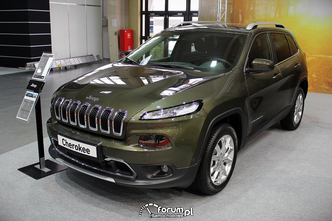 Jeep Cherokee, przód zdjęcie Motor Show 2015 Poznań