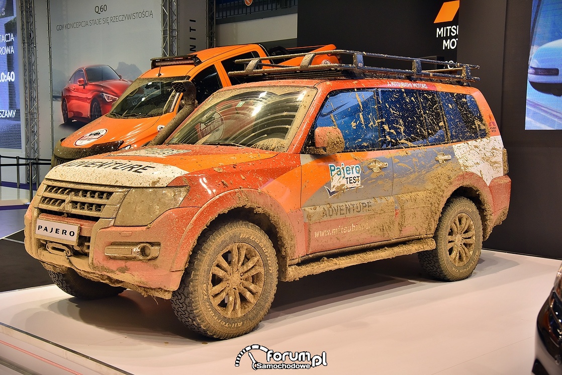Mitsubishi Pajero, brudne, ubłocone