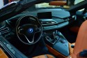 BMW i8 Roadster, wnętrze