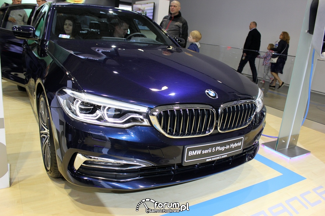 BMW serii 5 Plug-in Hybrid, przód