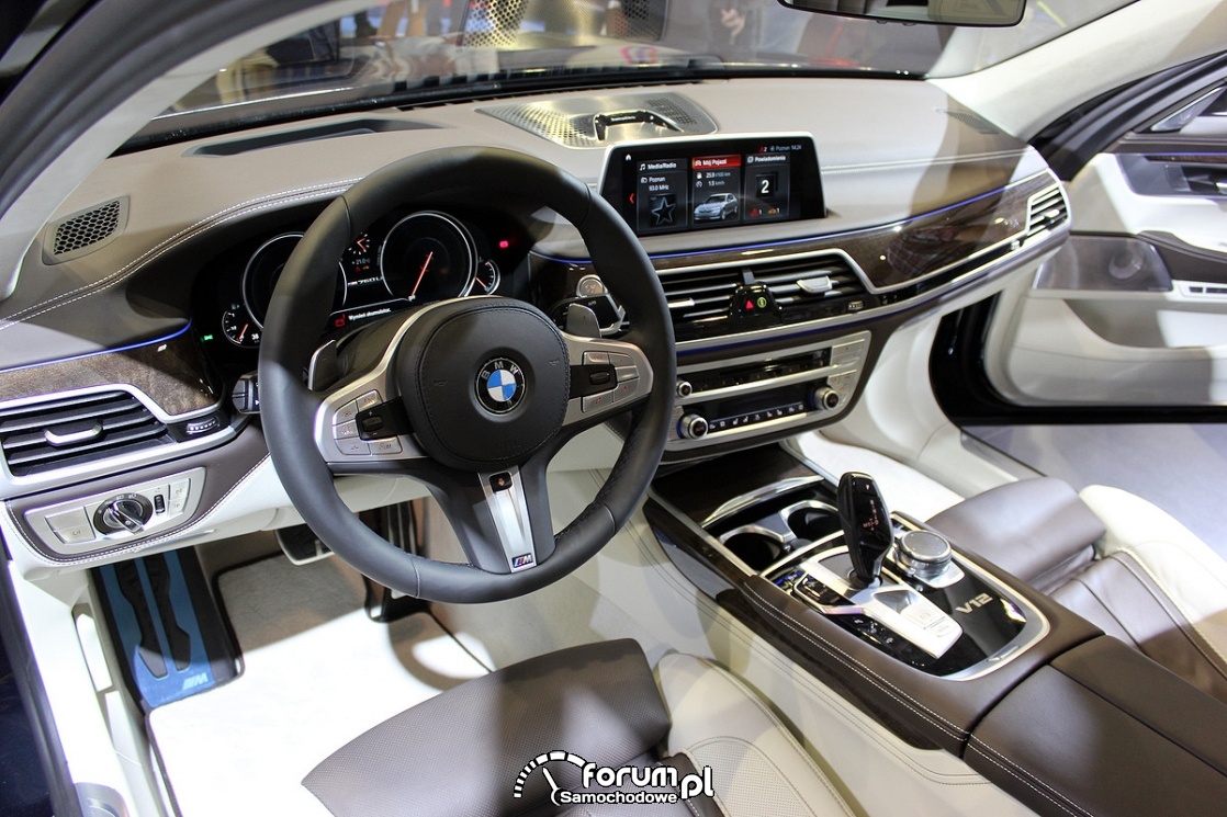 BMW serii 7 M760Li, wnętrze