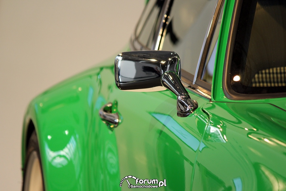Chromowane lusterko, Porsche 911