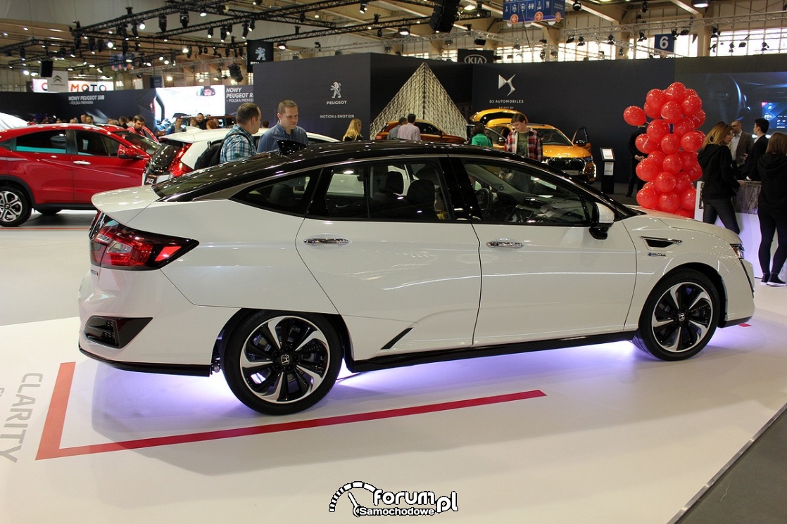 Honda Clarity, bok