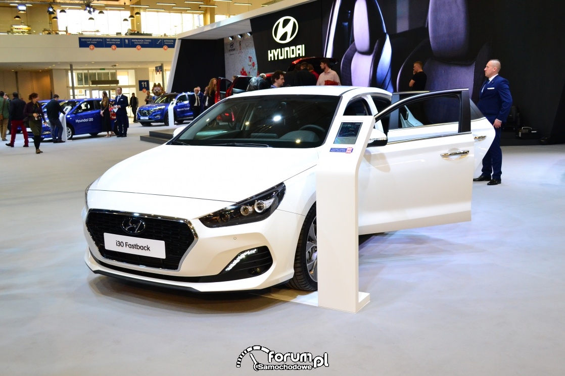 Hyundai i30 Fastback zdjęcie Motor Show 2018 Poznań
