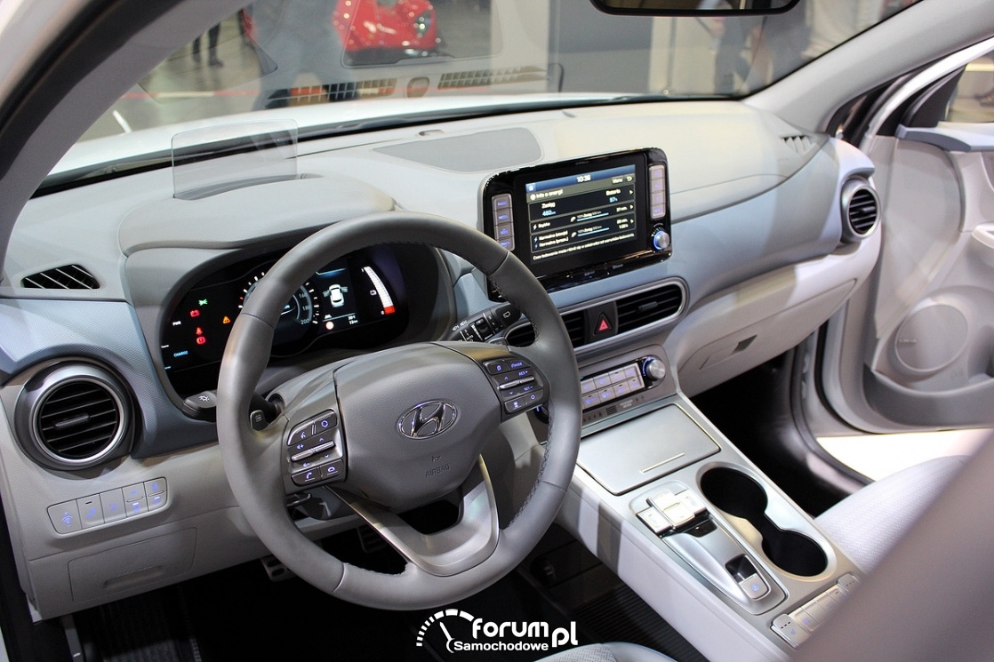 Hyundai Kona Electric, deska rozdzielcza, wnętrze zdjęcie