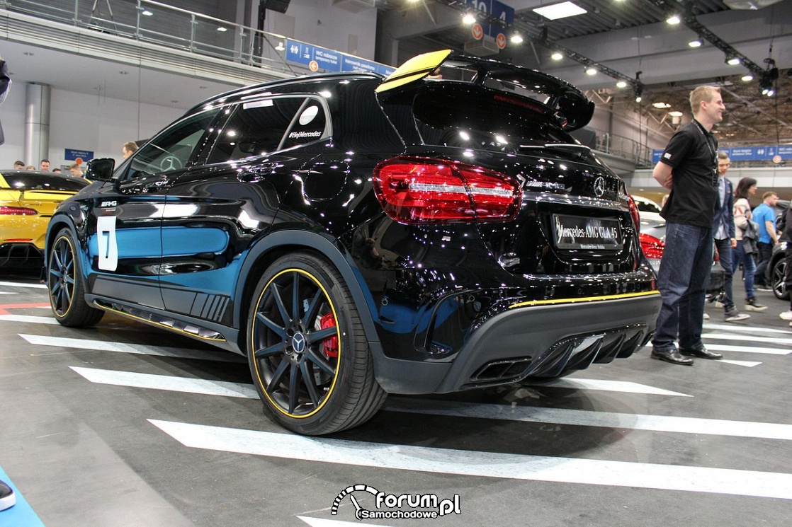 Mercedes-Benz AMG GLA 45, tył