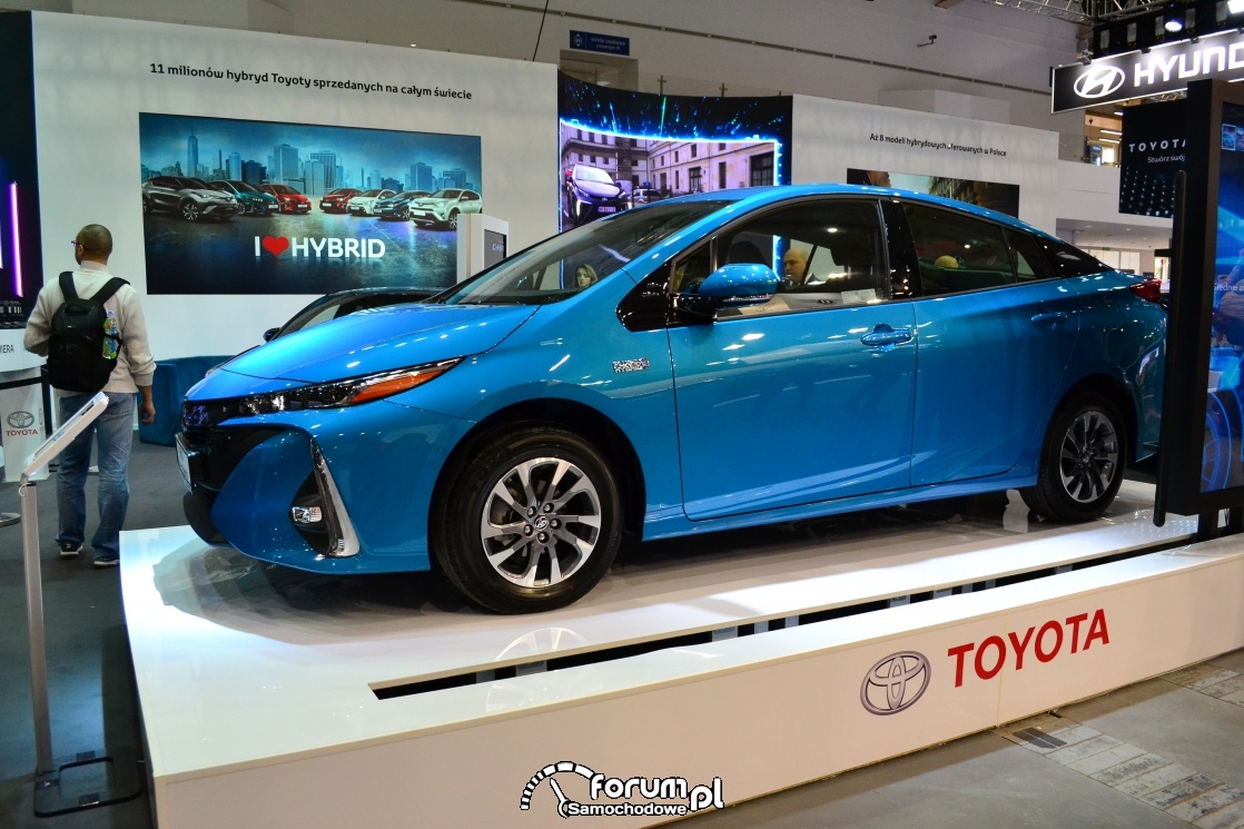 Toyota Prius Plugin zdjęcie Motor Show 2018 Poznań