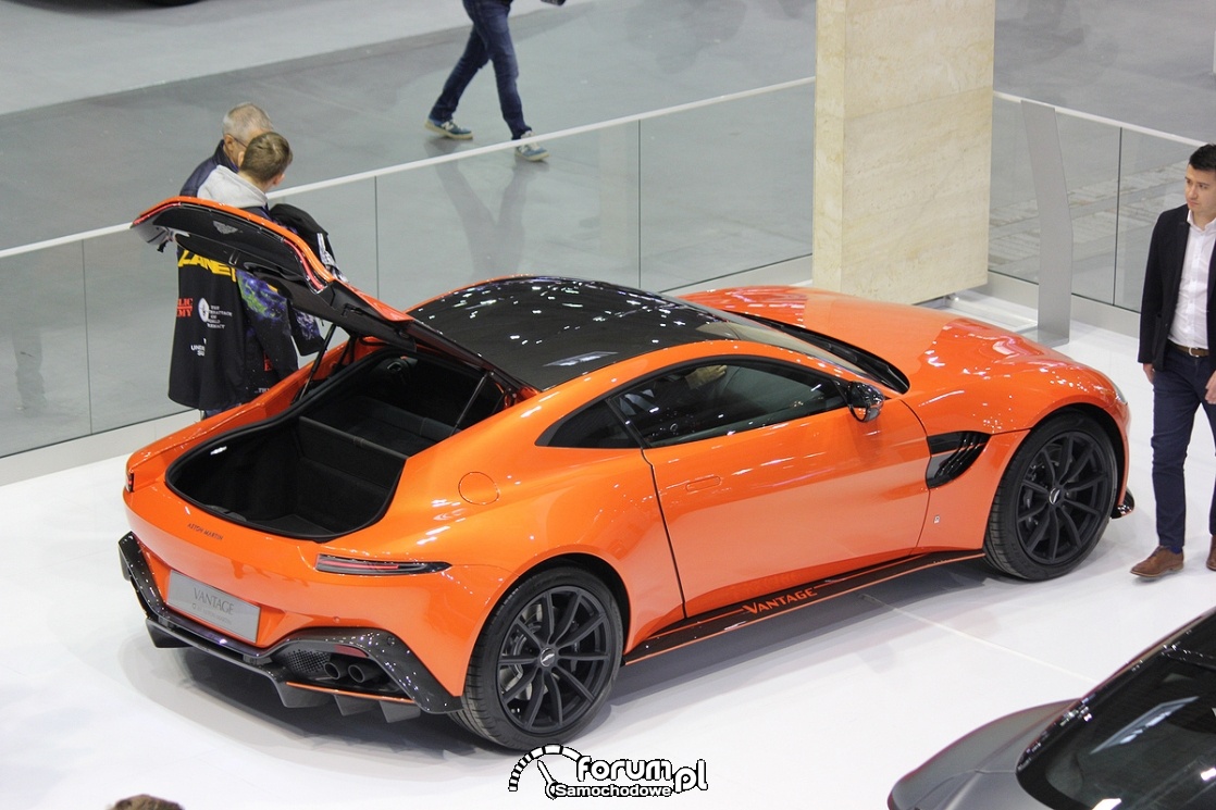 Aston Martin Vantage