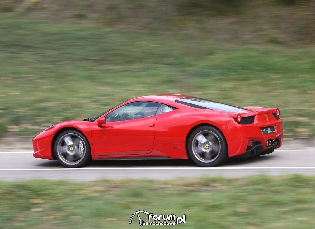 Ferrari 458 Italia 2