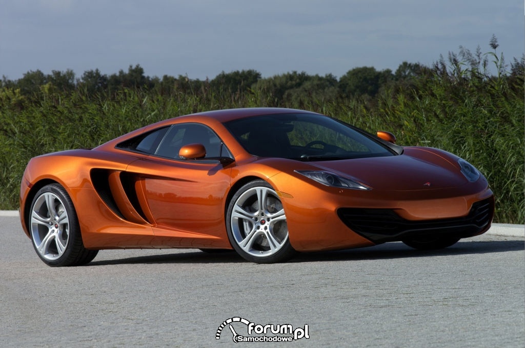 McLaren MP4-12C 3