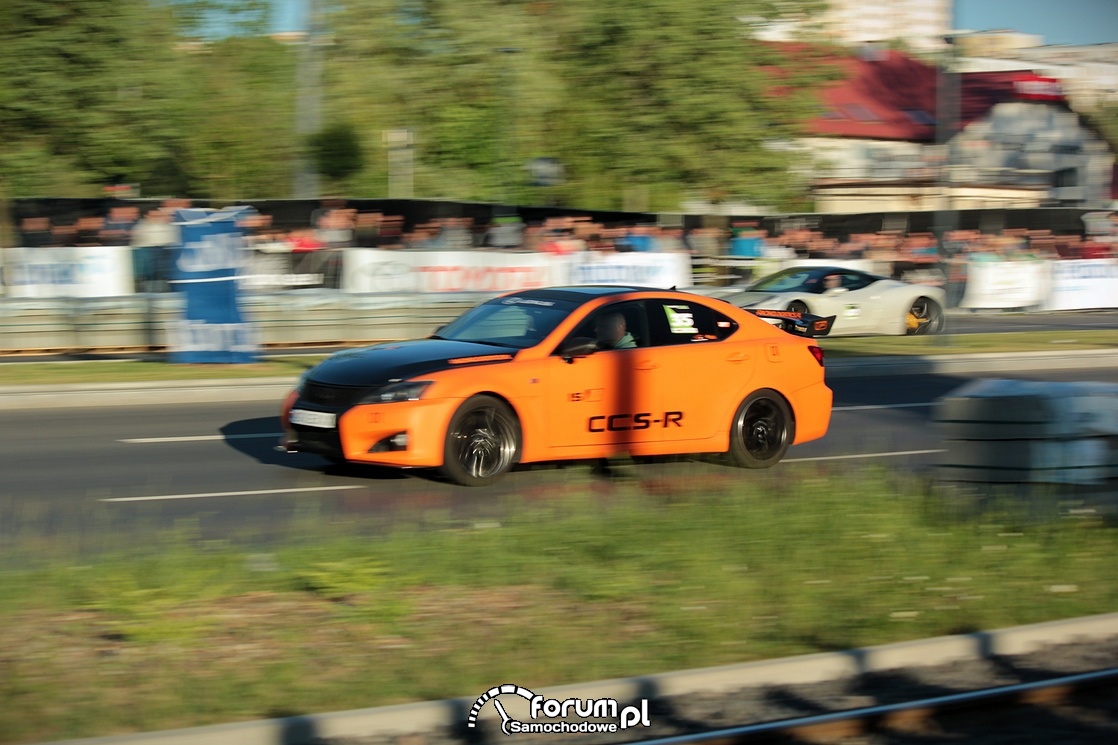 Lexus IS-F CCS-R vs. Ferrari Finder
