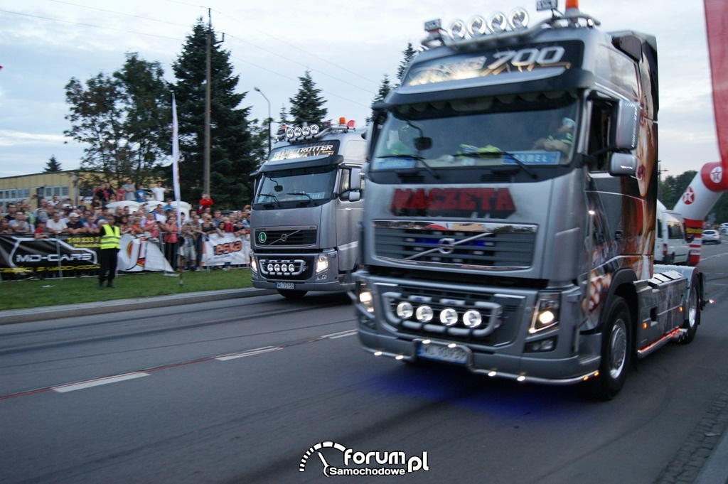 Volvo FH vs Volvo FH16 700KM, 3 zdjęcie Night Power GP