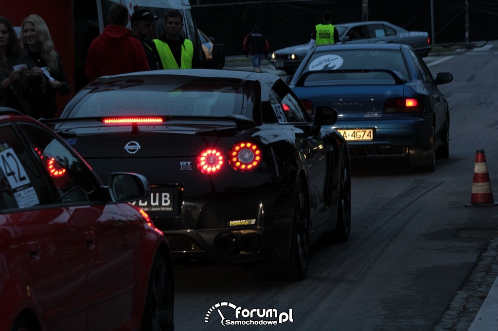 Czarny Nissan GTR, tył zdjęcie Night Power GP 2013 Łomża