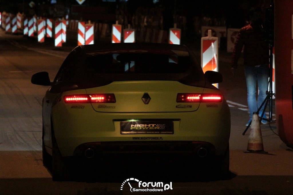 Renault Laguna Coupe, nocne wyścigi