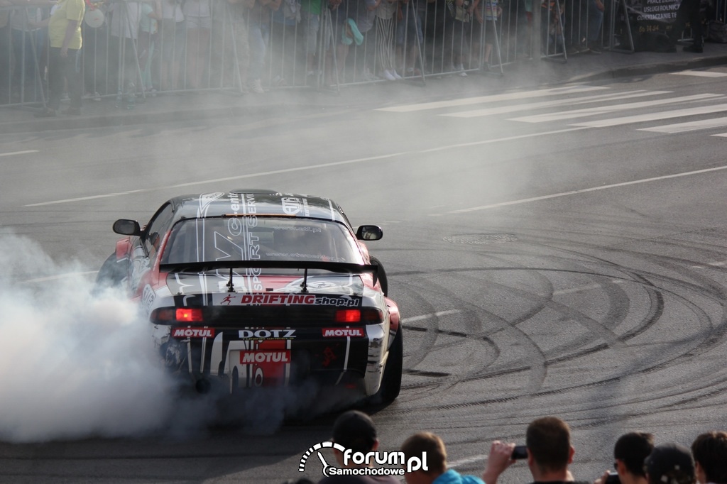 Drifting, Nissan 200sx s14, palenie gumy