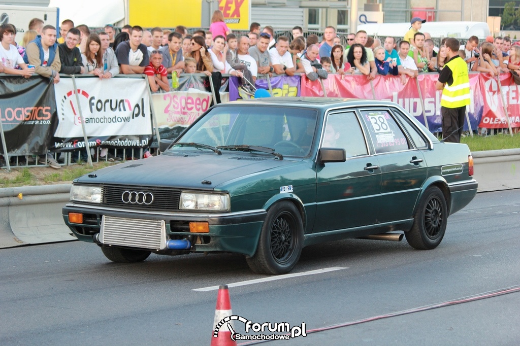 Audi z numerem 38