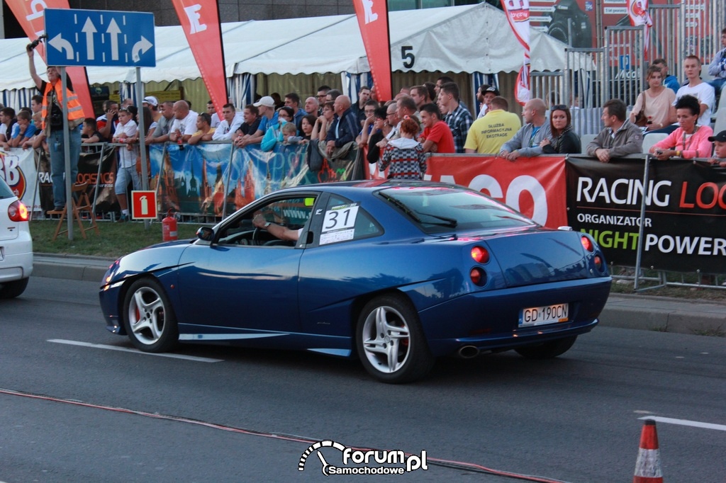 Fiat Coupe, kolor niebieski zdjęcie Night Power GP 2013