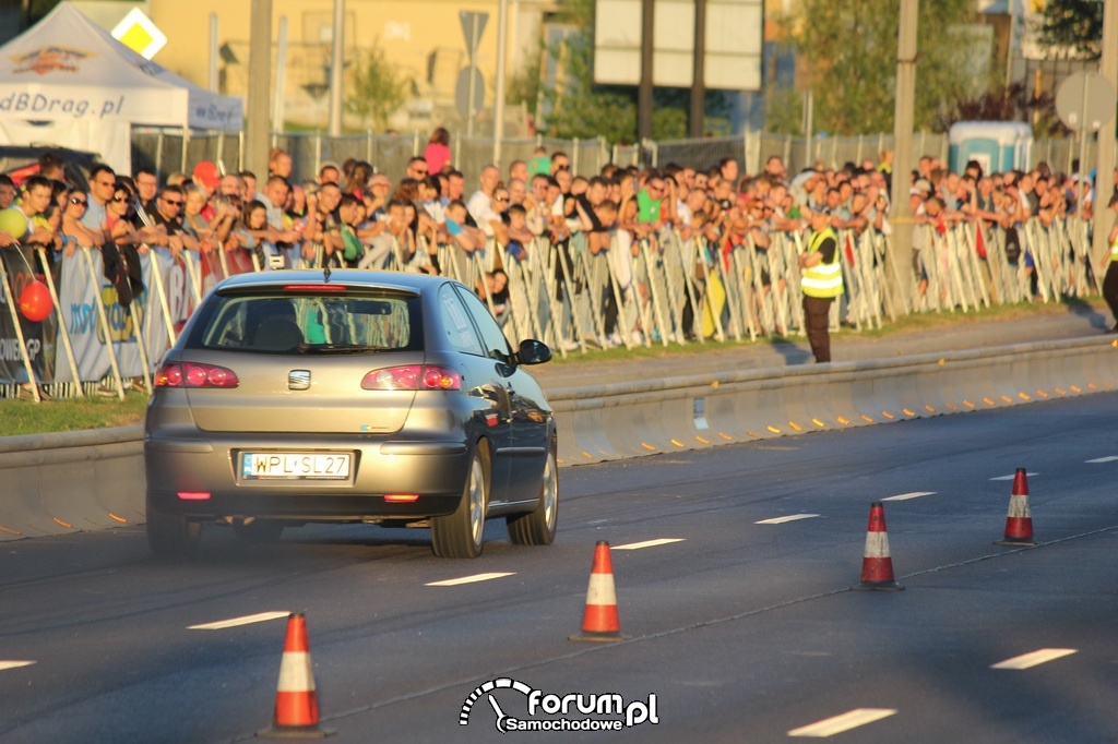 Seat Ibiza podczas wyścigu równoległego