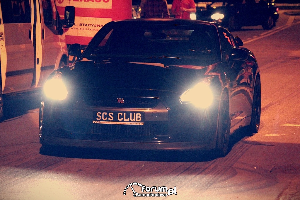 Nissan GTR, 800KM