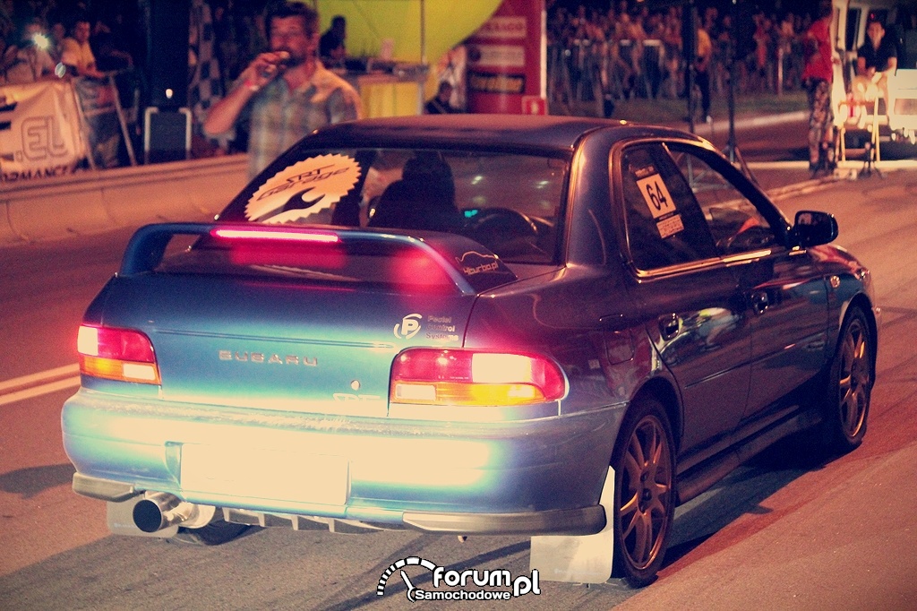 Subaru Impreza SRT, tył