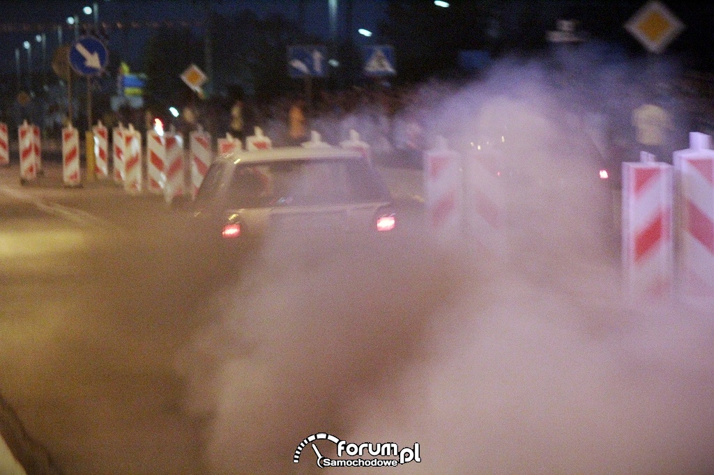 VW Golf II, chmura dymu z dieslem