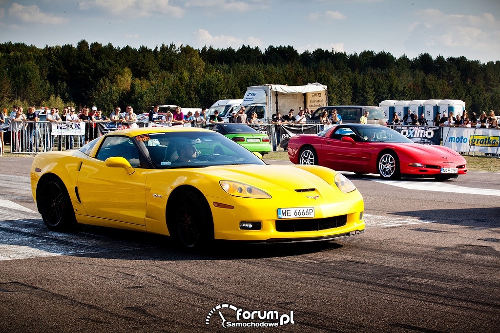 Chevrolet Corvette Z06 vs. Chevrolet Corvette C5