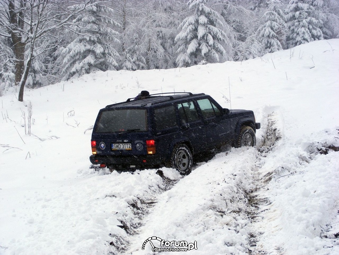 Jeep Grand Cherokee, góry, Wisła zimą zdjęcie Offroad 4x4