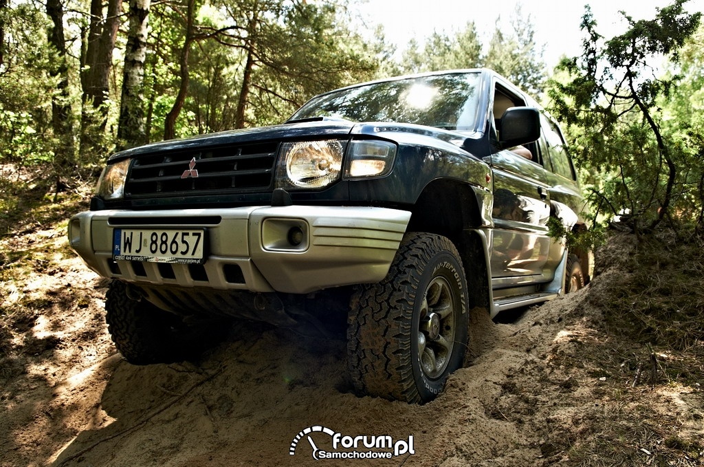 Off-road, 4×4 Mitsubishi, 2