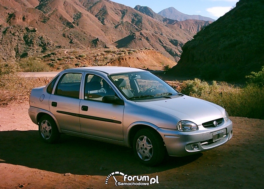 Chevrolet Corsa B (sedan)