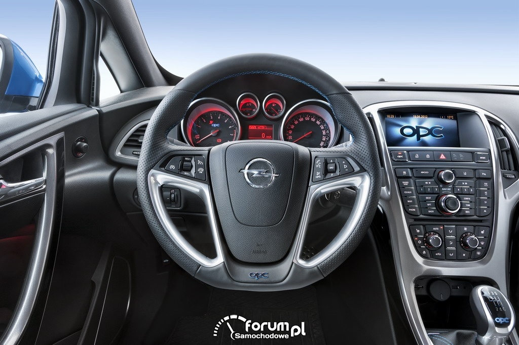 Opel Astra OPC, deska rozdzielcza