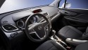 Opel Mokka SUV subcompact - wnętrze.