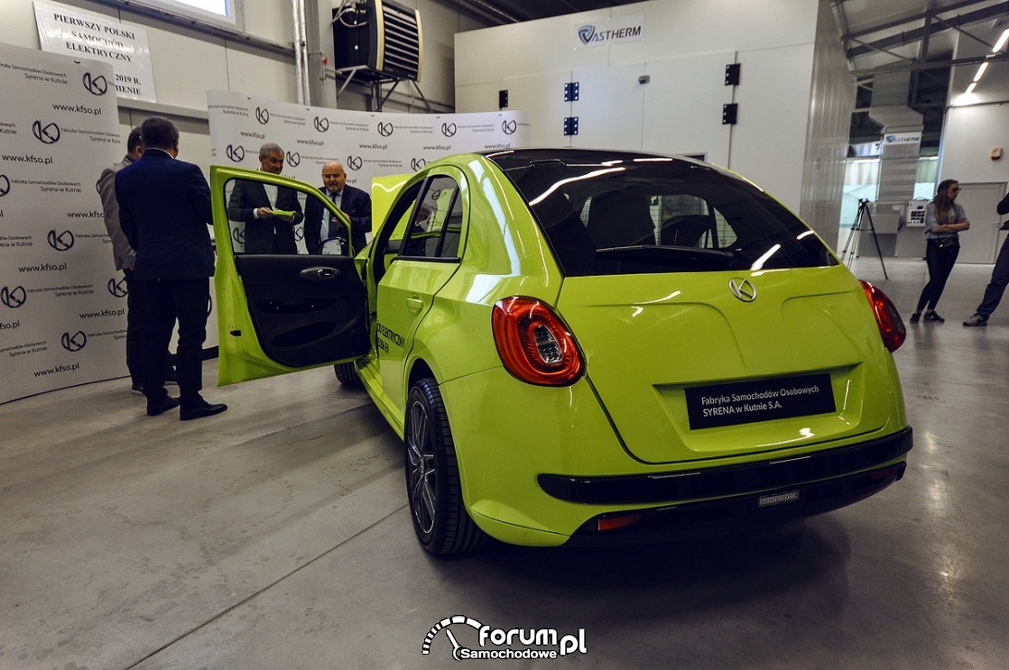 Polski samochód elektryczny Vosco S106EV, tył