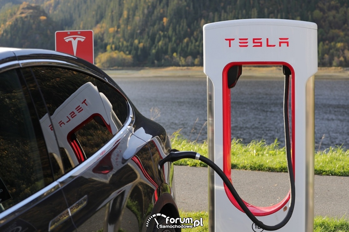 Stacja ładowania samochodu Tesla