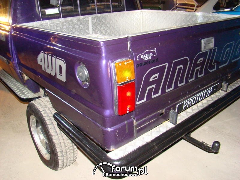 POLONEZ ANALOG 4