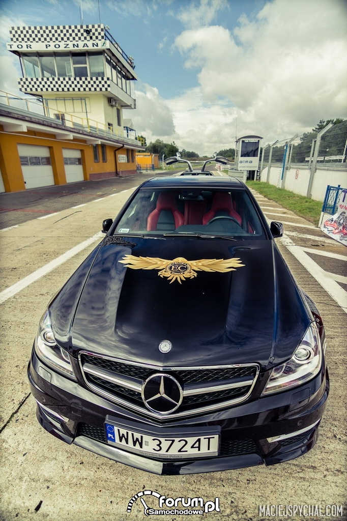 Mercedes-Benz C63 AMG